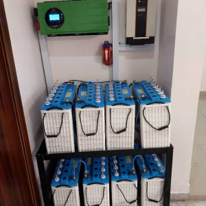 7.5KVA Inveter and 8x Tubular Batteries