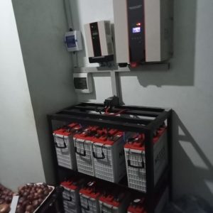 7.5kva/48V pure sine wave inverter with 8 tubular batteries